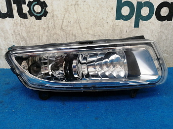 Пример детали ПТФ правая, под одну лампу (6R0941062D); Volkswagen Polo V Hatchback (2009-2013), V рест. Sedan (2015-2020) /AA029909/ БУ; Оригинал; Р1, Мелкий дефект; 