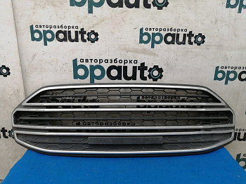 Фотография детали AA028233; Решетка переднего бампера (CN15-17B968) для Ford EcoSport I (2014-2018)/БУ; Оригинал; Р2, Удовлетворительное; . Фото номер 1