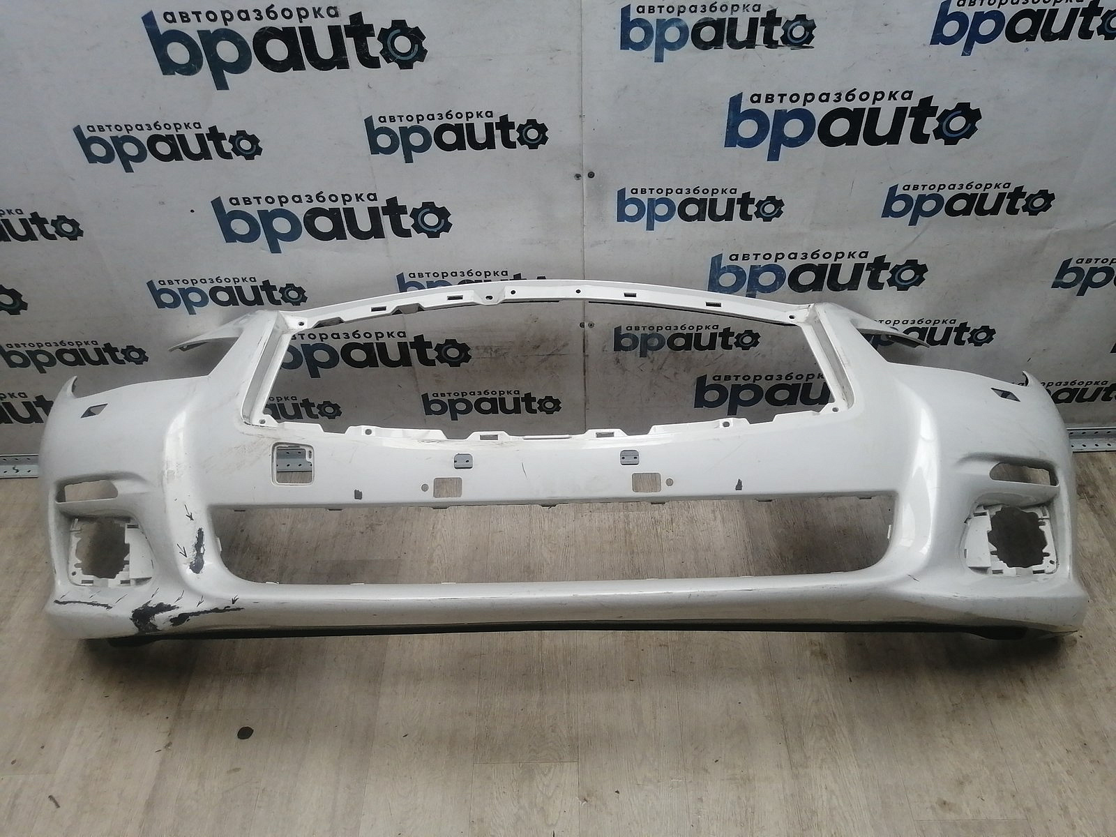 Пример детали Бампер передний; без паркт.; под омыват. (62022-4HB0H); Infiniti Q50 (2013-2017) /AA045724/ БУ; Оригинал; Р1, Мелкий дефект; 