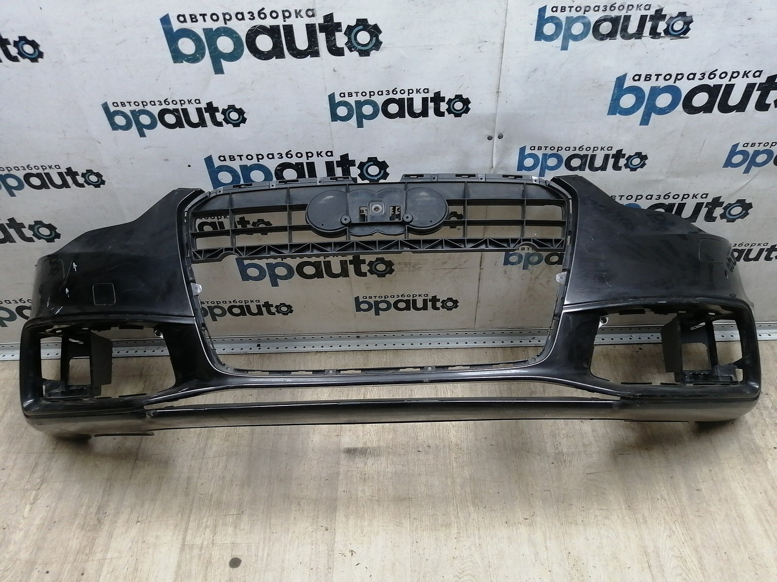 Пример детали Бампер передний, S-line; под паркт.; под омыват. (8T0 807 437 AM); Audi А5 I рест. Coupe (2011-2016), I рест. Sportback (2011-2016) /AA045624/ БУ; Оригинал; Р2, Удовлетворительное; 