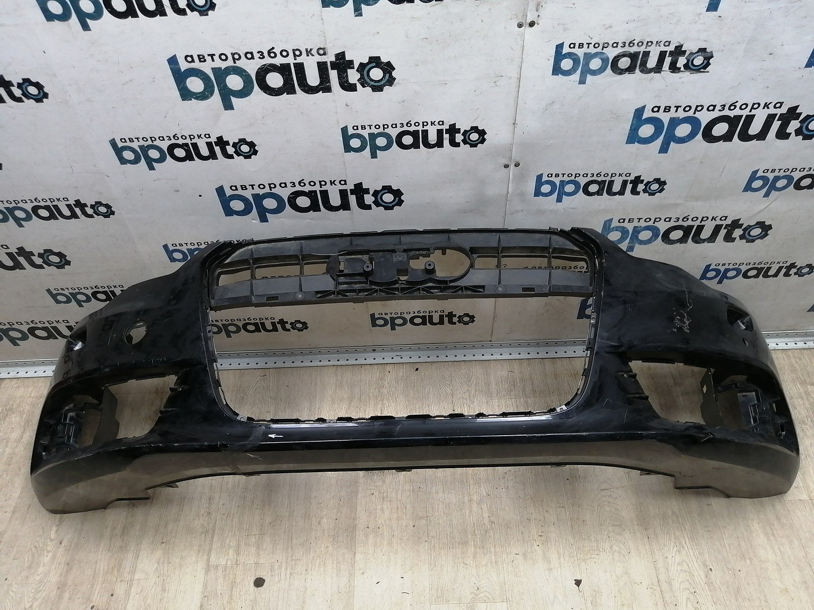 Пример детали Бампер передний; под паркт.; под омыват. (4G0 807 437); Audi A6 IV (C7) Sedan (2011-2014), IV (C7) Wagon (2011-2014) /BA000166/ БУ; Оригинал; Р1, Мелкий дефект; 