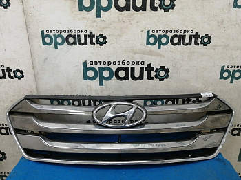Фотография детали AA030379; Решетка радиатора (86351-2W050) для Hyundai Santa Fe III (2012 - 2015)/БУ; Оригинал; Р2, Удовлетворительное; . Фото номер 1