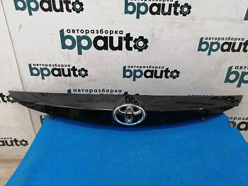 Фотография детали AA015622; Накладка крышки багажника (76811-02790) для Toyota Auris II (2013 — 2015)/БУ; Оригинал; Р0, Хорошее; . Фото номер 1