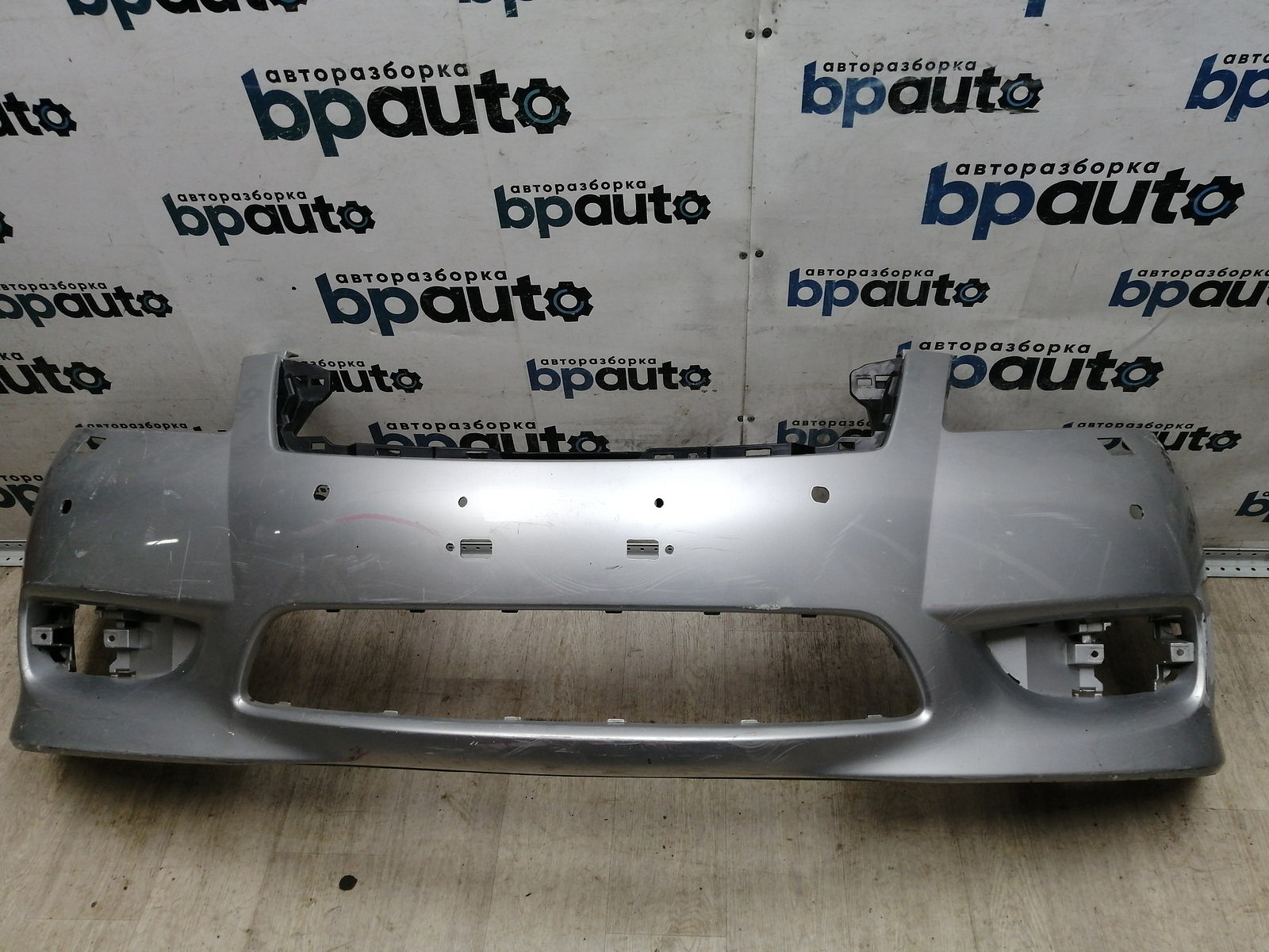 Фотография детали AA045699; Бампер передний; под паркт.; под омыват. (62022-EJ90H) для Infiniti M III рест. (2008-2010)/БУ; Оригинал; Р2, Удовлетворительное; . Фото номер 1
