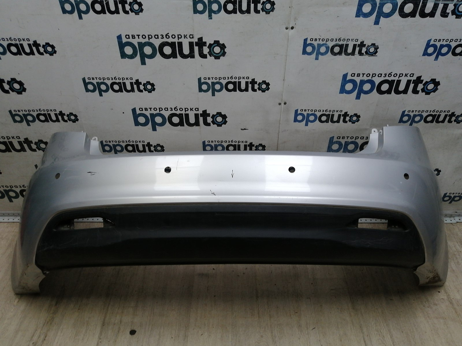 Пример детали Бампер задний; под паркт. (86611-4Y000); Kia Rio III Sedan (2011- 2015) /AA046112/ БУ; Оригинал; Р1, Мелкий дефект; ДхШхВ 1,85х0,73х0,57; 