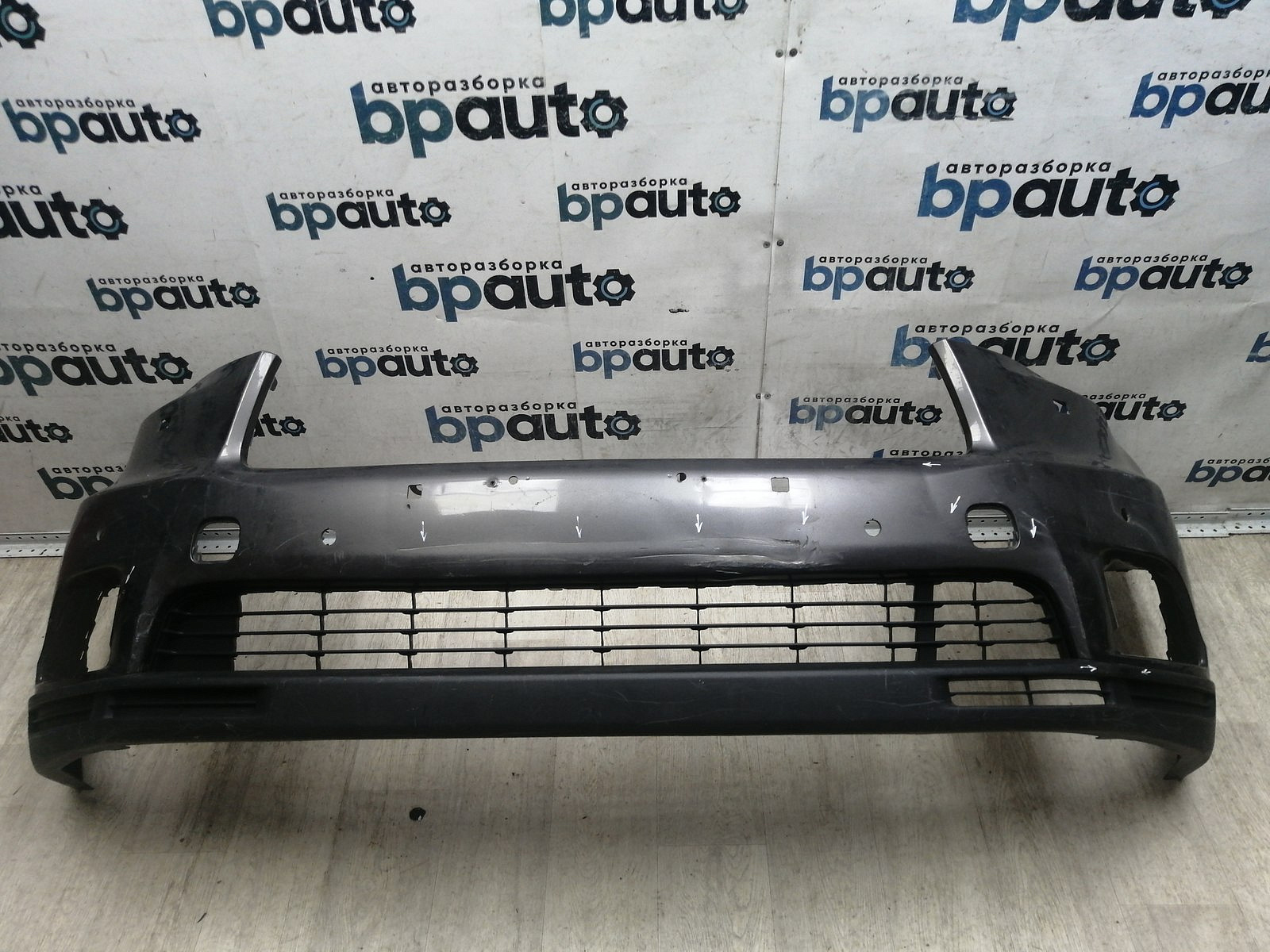 Пример детали Бампер передний; под паркт.; под омыват. (52119-0E220); Toyota Highlander III (2014 — 2016) /AA045950/ БУ; Оригинал; Р1, Мелкий дефект; ДхШхВ 1,89х0,72х0,63; 