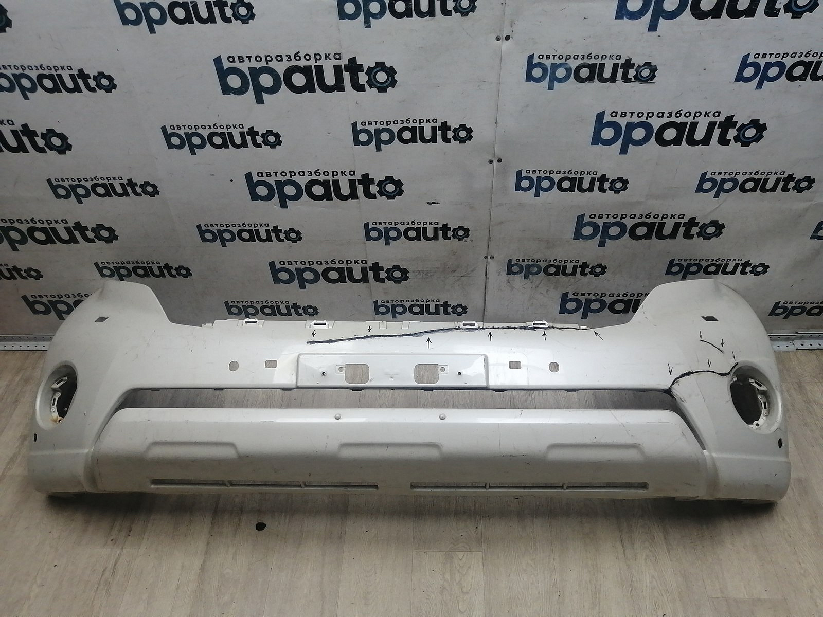 Пример детали Бампер передний; под паркт.; под омыват. (52119-60G50); Toyota Land Cruiser Prado 150 рест. (2013 — 2017) /AA045985/ БУ; Оригинал; Р2, Удовлетворительное; 