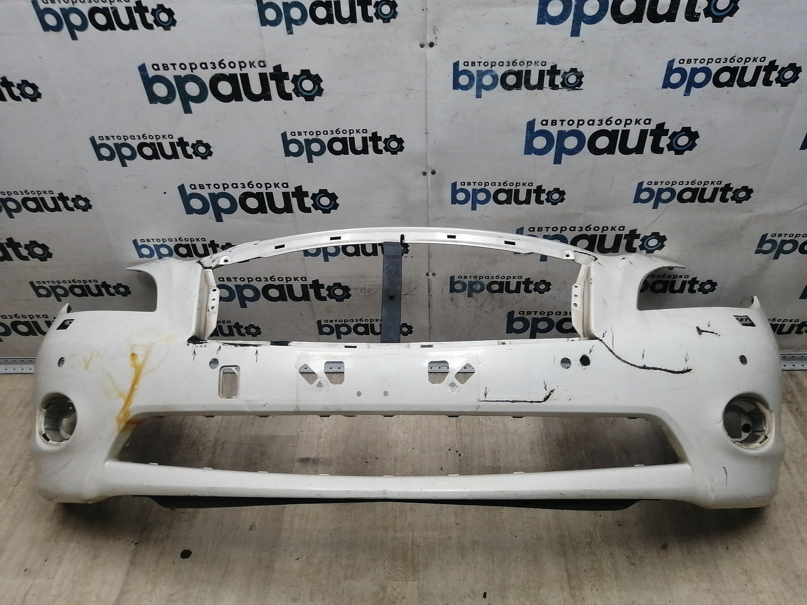 Пример детали Бампер передний; под паркт.; под омыват. (62022-1ME0H); Infiniti M IV (2010-2013), Q70 I (2010-2014) /AA045730/ БУ; Оригинал; Р2, Удовлетворительное; 