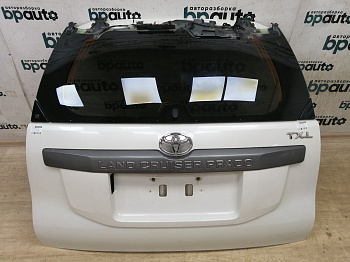 Пример детали Крышка багажника (67005-60F90); Toyota Land Cruiser Prado 150 рест. (2013 — 2017) /AA033662/ БУ; Оригинал; Р0, Хорошее; (070) Белый перламутр 3х. сл.