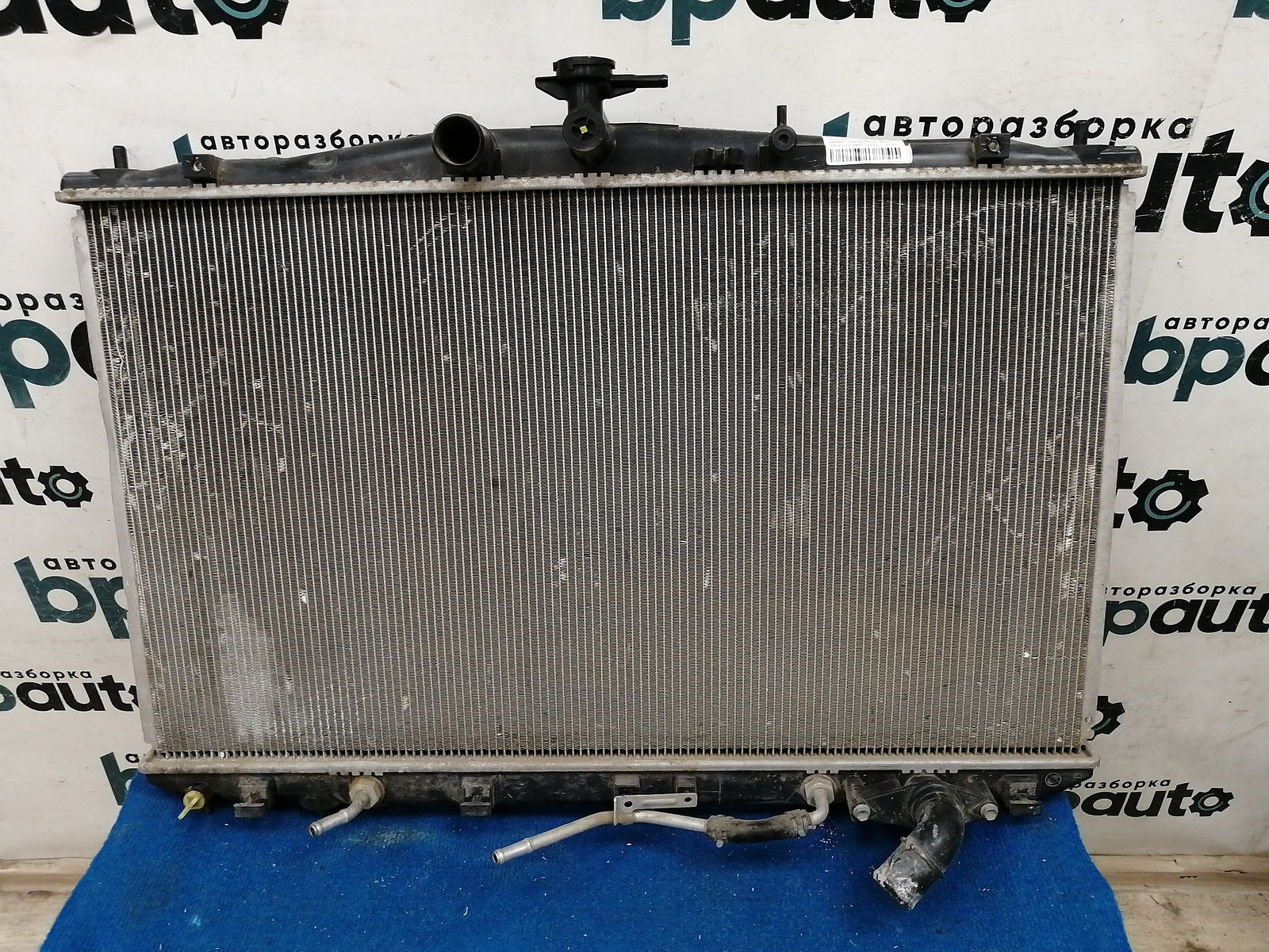 Пример детали Радиатор охлаждения, V-2.7L (16041-36220); Lexus RX III (2009 — 2012), III рест. (2012 — 2015) /AA037835/ БУ; Оригинал; Р1, Мелкий дефект; 