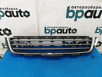 Фотография детали AA025634; Решетка переднего бампера (13238553) для Opel Astra/БУ; Оригинал; Р1, Мелкий дефект; . Фото номер 1