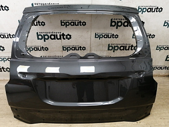 Пример детали Крышка багажника (5801C508); Mitsubishi Pajero Sport III рест. (2019-н.в.) /AA033250/ БУ; Оригинал; Р0, Хорошее; U23, Темно-серый