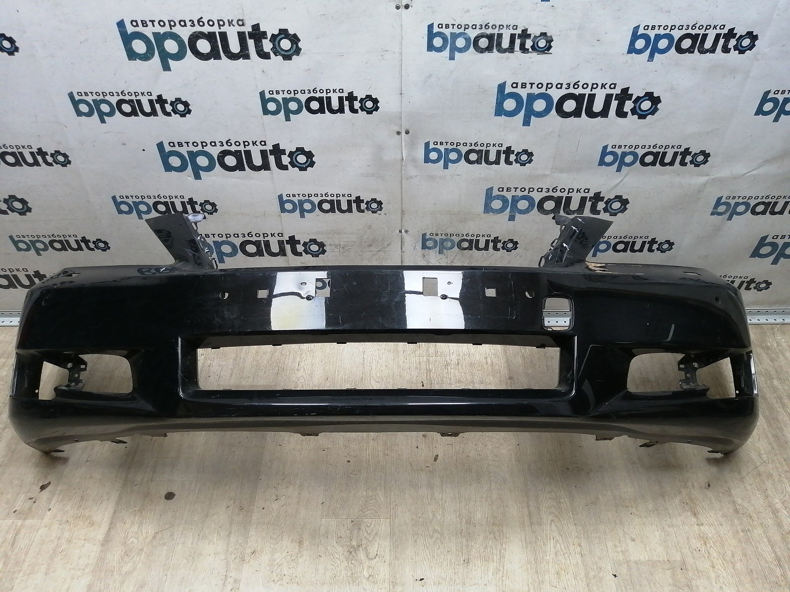 Пример детали Бампер передний, 600h (52119-50D40); Lexus LS IV рест. (2010- 2012) /AA045537/ БУ; Оригинал; Р2, Удовлетворительное; 