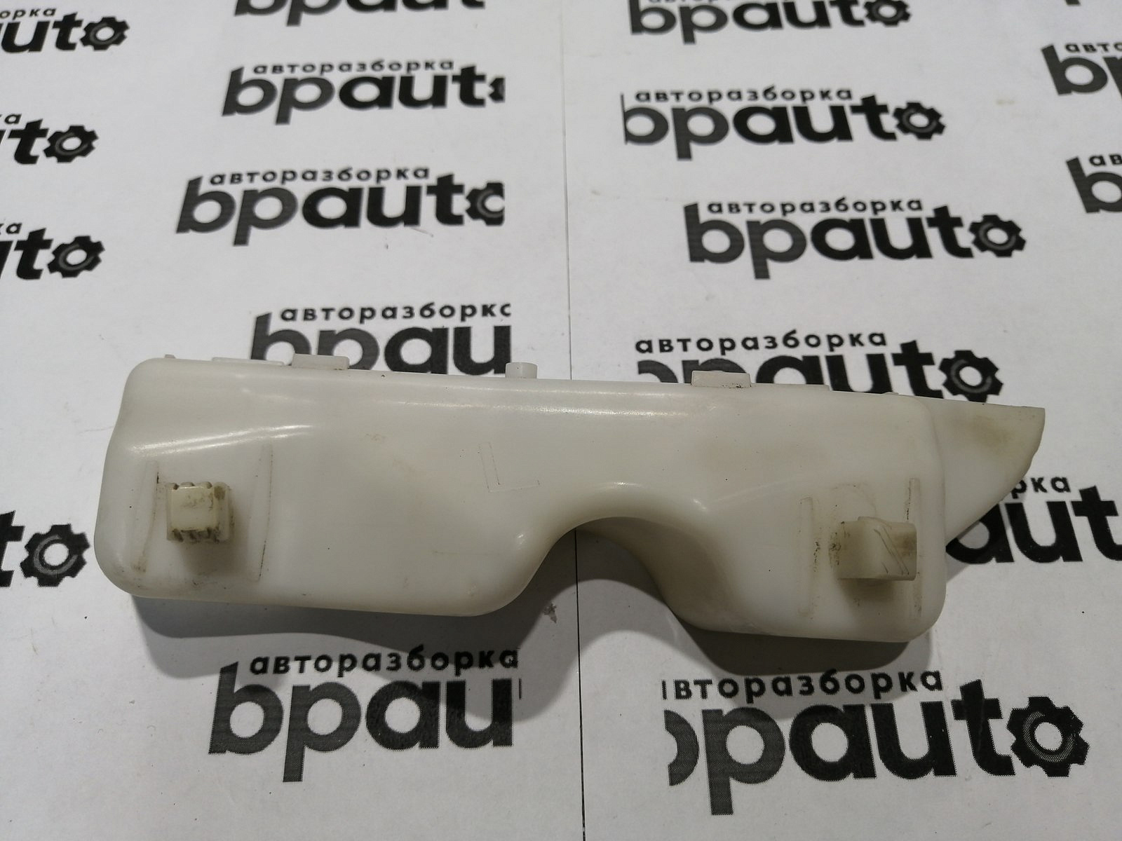 Пример детали Кронштейн переднего бампера левый (62223-JD000); Nissan Qashqai I (2006-2010), +2 (2008-2010) /AA045366/ БУ; Оригинал; Р0, Хорошее; 