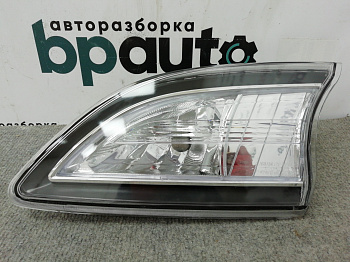 Фотография детали AA002831; Фонарь правый в крышку багажника (BBN7-51-3F0) для Mazda 3 BL/Нов; Оригинал; . Фото номер 1