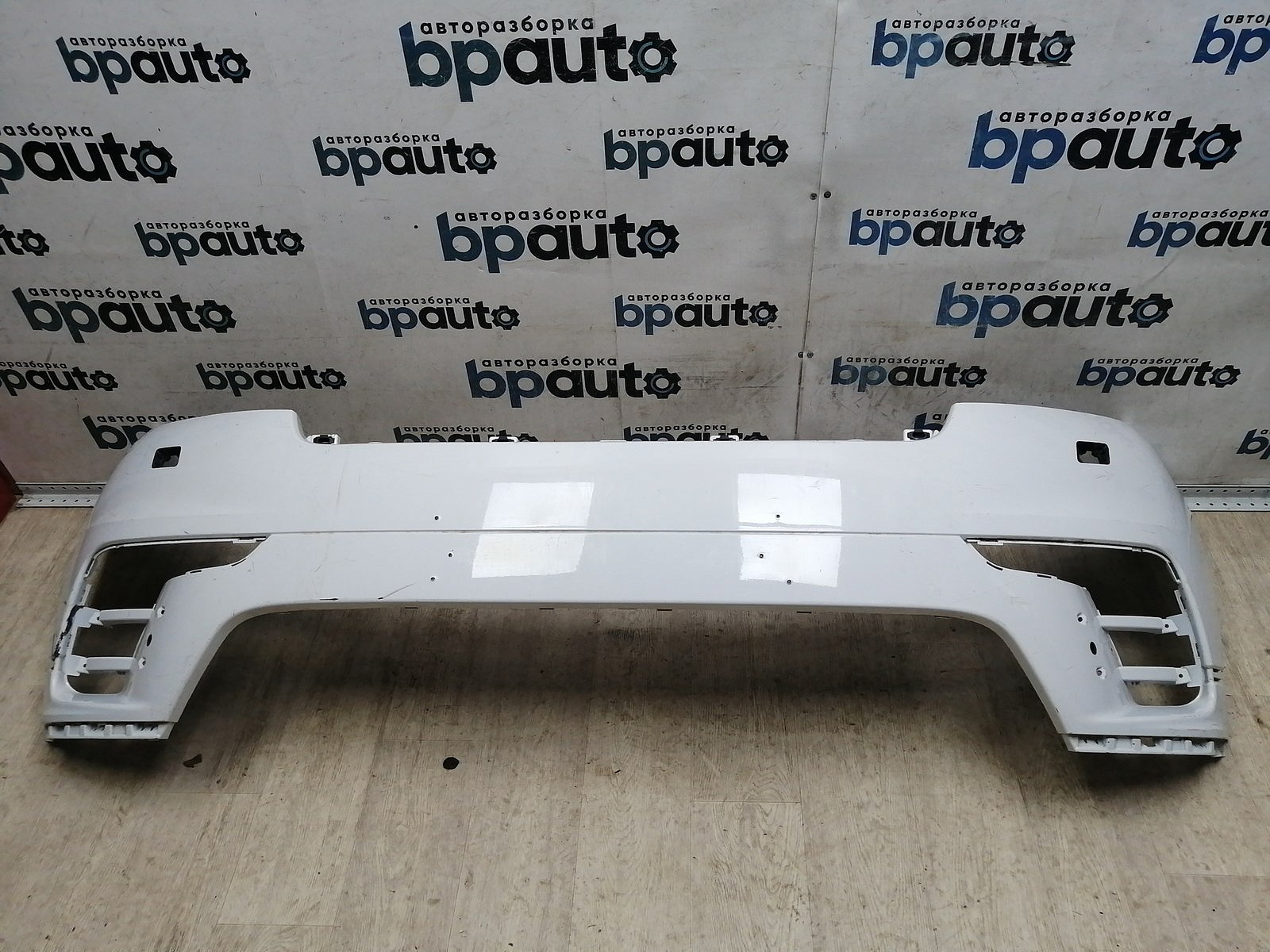 Пример детали Бампер передний; под паркт.; под омыват. (J8A2-17F003-GAW); Land Rover Range Rover Velar L560 (2017 - 2023) /AA045877/ БУ; Оригинал; Р1, Мелкий дефект; 