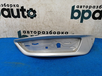 Фотография детали AA027990; Накладка заднего бампера под катафот правая (30744514) для Volvo XC70 II (2007-2013)/БУ; Оригинал; Р1, Мелкий дефект; . Фото номер 1