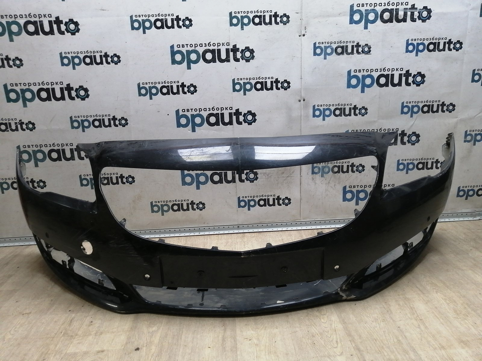 Фотография детали AA045324; Бампер передний; под паркт.; без омыват. (22787147) для Opel Insignia/БУ; Оригинал; Р1, Мелкий дефект; . Фото номер 1