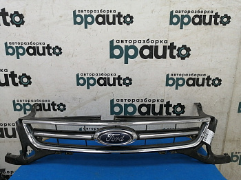 Пример детали Решетка радиатора (BS71-8200-B); Ford Mondeo Sedan IV рест. (2010- 2014), Wagon IV рест. (2010- 2014) /AA028317/ БУ; Оригинал; Р2, Удовлетворительное; 