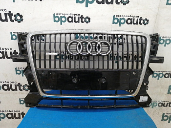 Пример детали Решётка радиатора; под паркт. (8R0 853 651); Audi Q5 I (2008-2012) /AA030018/ БУ; Оригинал; Р2, Удовлетворительное; 