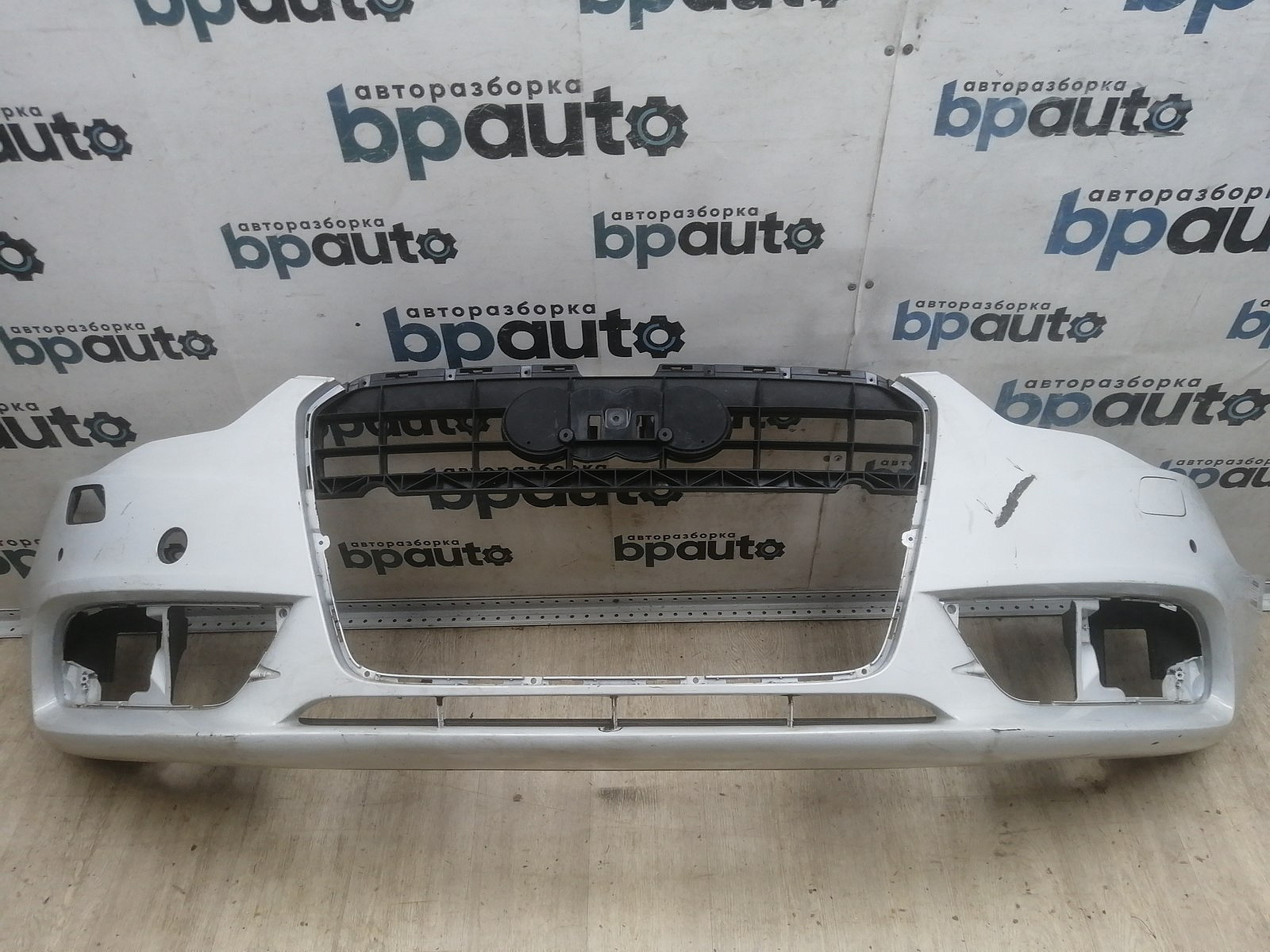 Пример детали Бампер передний; под паркт.; под омыват. (8T0 807 437 AD); Audi А5 I рест. Coupe (2011-2016), I рест. Sportback (2011-2016) /AA045619/ БУ; Оригинал; Р1, Мелкий дефект; 