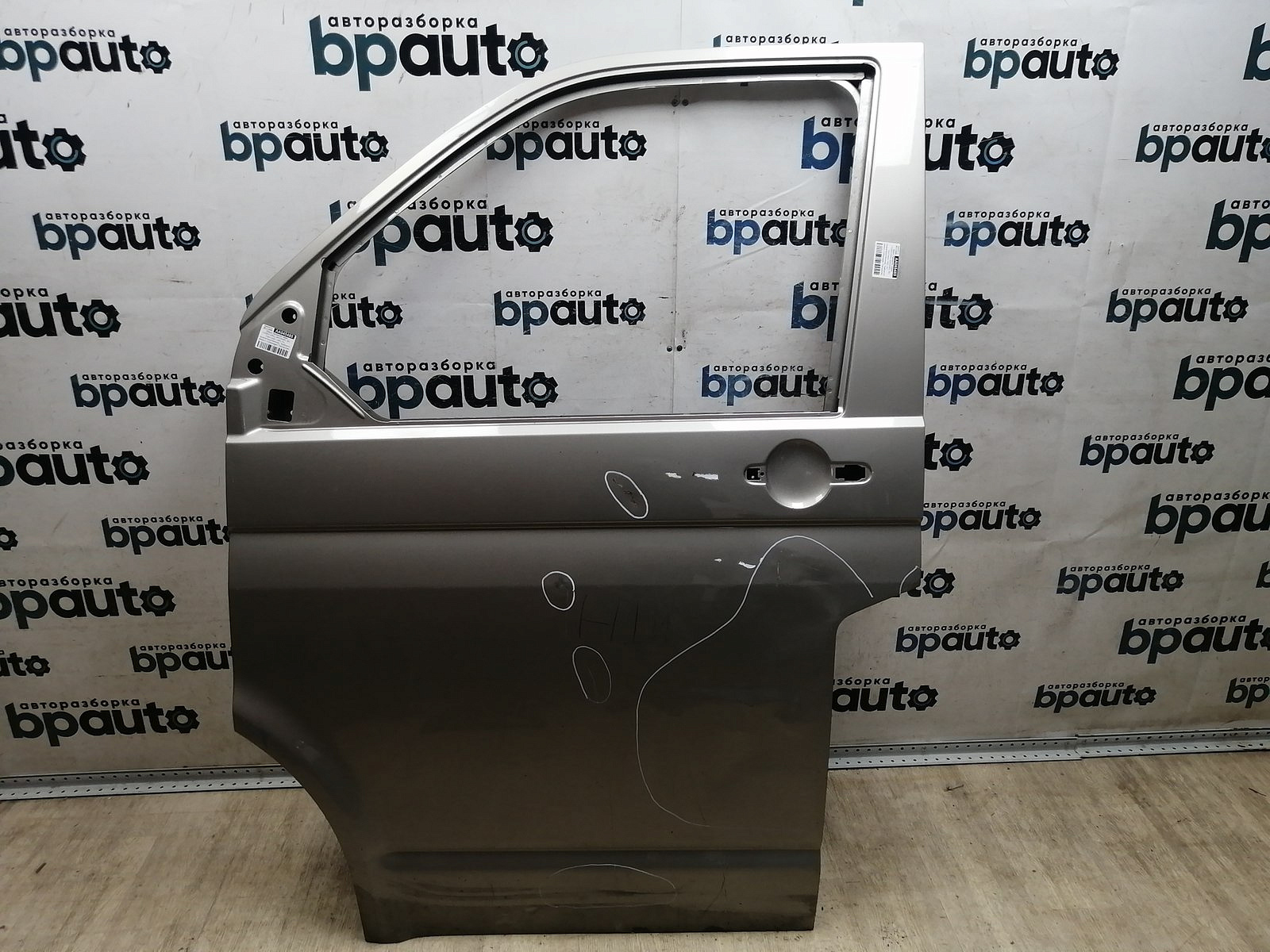 Фотография детали AA045485; Дверь передняя левая (7H0831055) для Volkswagen/БУ; Оригинал; Р2, Удовлетворительное; . Фото номер 1