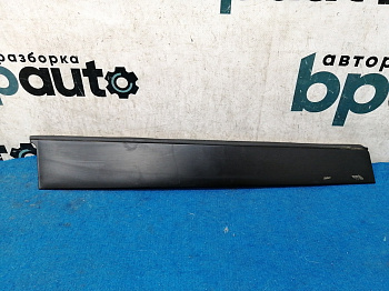 Пример детали Накладка на стойку двери задняя левая (75762-60030); Toyota Land Cruiser Prado 120 (2002- 2009) /AA031243/ БУ; Оригинал; Р1, Мелкий дефект; 