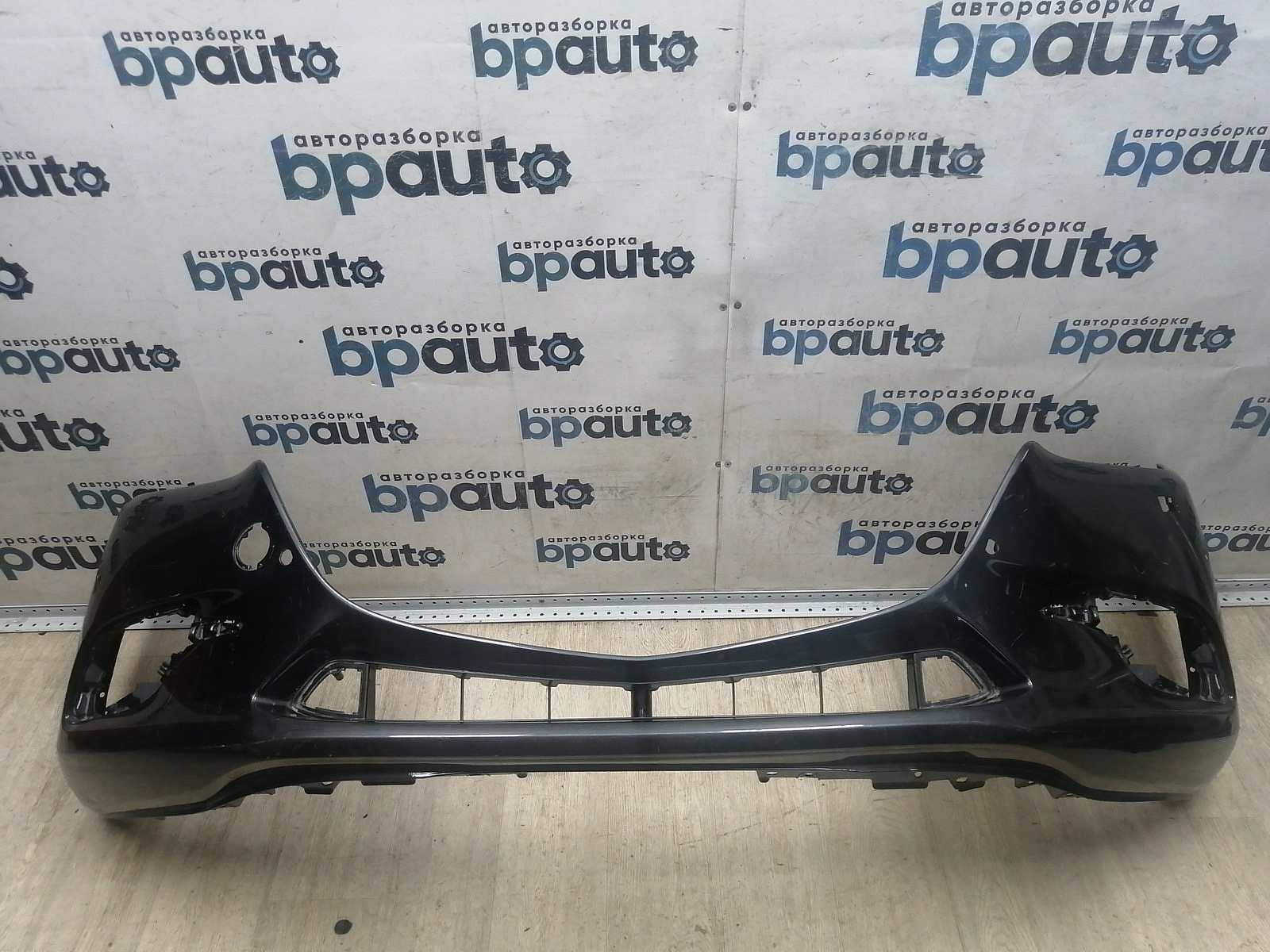Фотография детали AA045776; Бампер передний; под паркт.; под омыват. (B63B-50031) для Mazda 3 BM/БУ; Оригинал; Р1, Мелкий дефект; . Фото номер 1