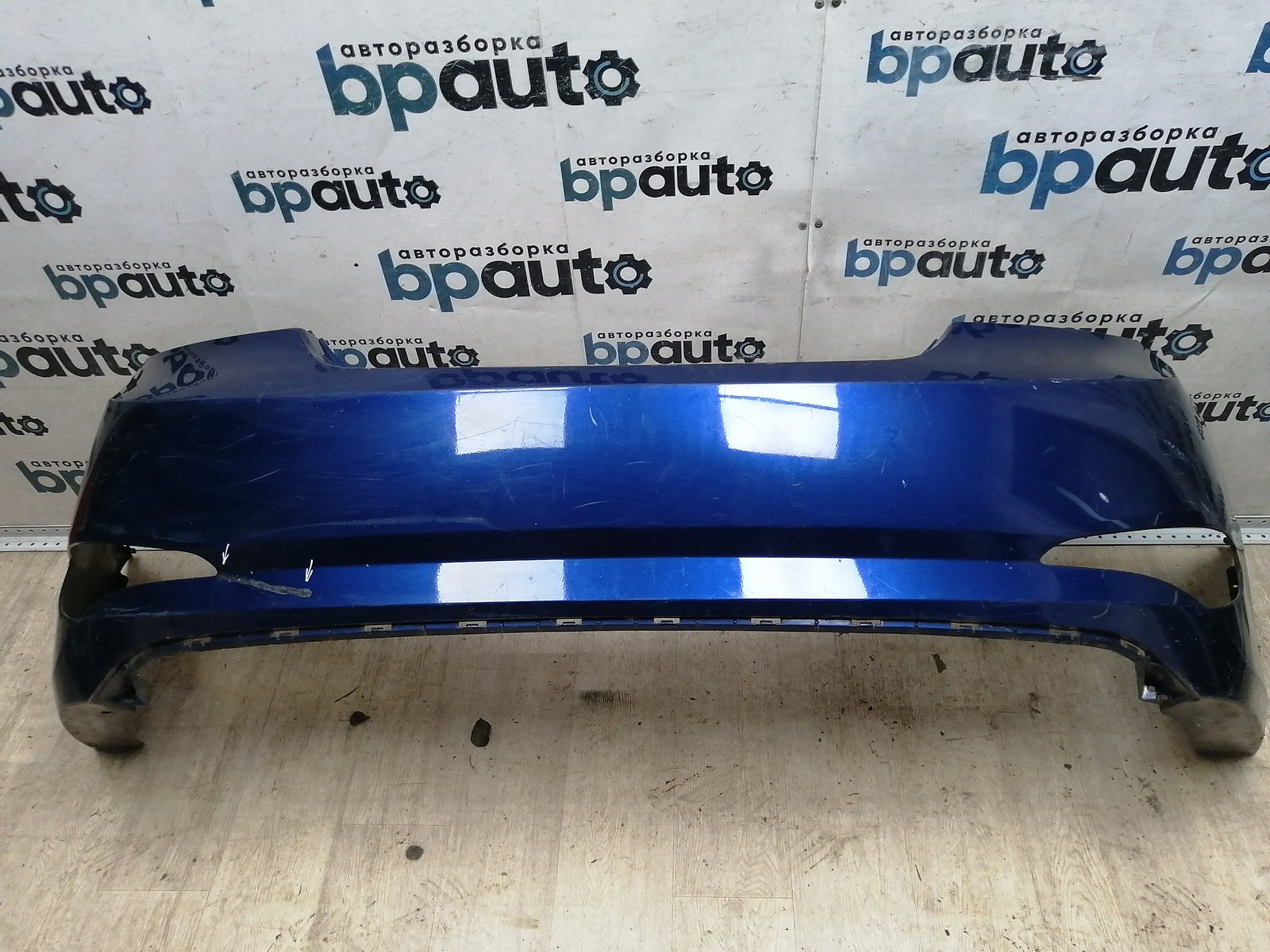 Пример детали Бампер задний; без паркт. (86611-4L500); Hyundai Solaris I рест. Sedan (2014- 2016) /BA000138/ БУ; Оригинал; Р1, Мелкий дефект; 