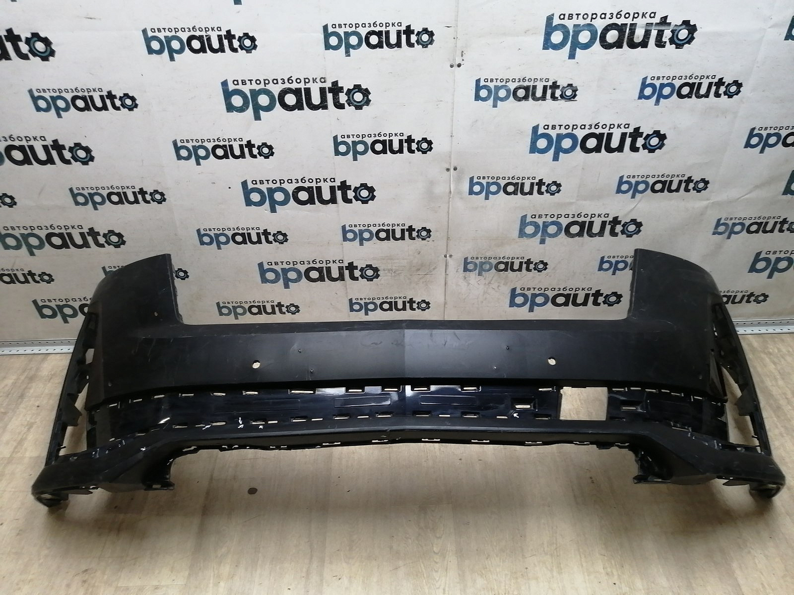 Фотография детали AA045390; Бампер передний; под паркт.; без омыват. (84393328) для Cadillac Escalade V (2020—2024)/БУ; Оригинал; Р1, Мелкий дефект; . Фото номер 1