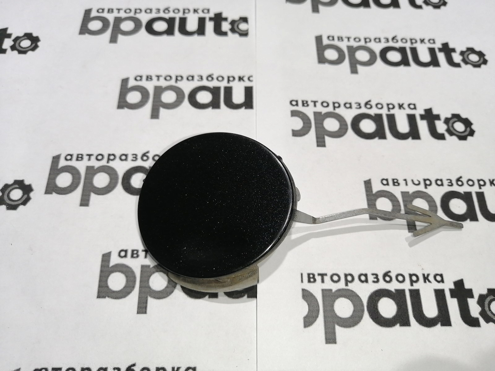 Пример детали Заглушка букс. крюка заднего бампера (13239099); Opel Insignia Wagon (2008 - 2014) /AA045220/ БУ; Оригинал; Р0, Хорошее; 