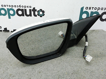 Пример детали Зеркало левое, 13 контактов; под камер. (96302-4EH8B); Nissan Qashqai II (2014-2018) /AA006618/ БУ; Оригинал; Р2, Удовлетворительное; 