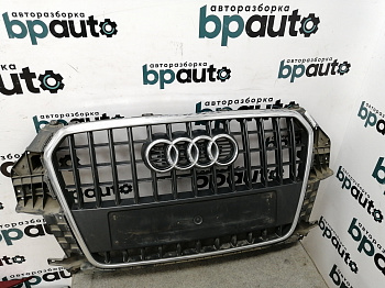 AA007756; Решетка радиатора; без паркт. (8U0 853 651H/ 653H) для Audi Q3 I (2011-2014)/БУ; Оригинал; Р1, Мелкий дефект; 
