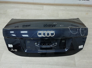 Фотография детали AA000385; Крышка багажника (4F5827023F) для Audi A6 III (C6) Sedan (2004-2008)/БУ; Оригинал; Р1, Мелкий дефект; . Фото номер 1