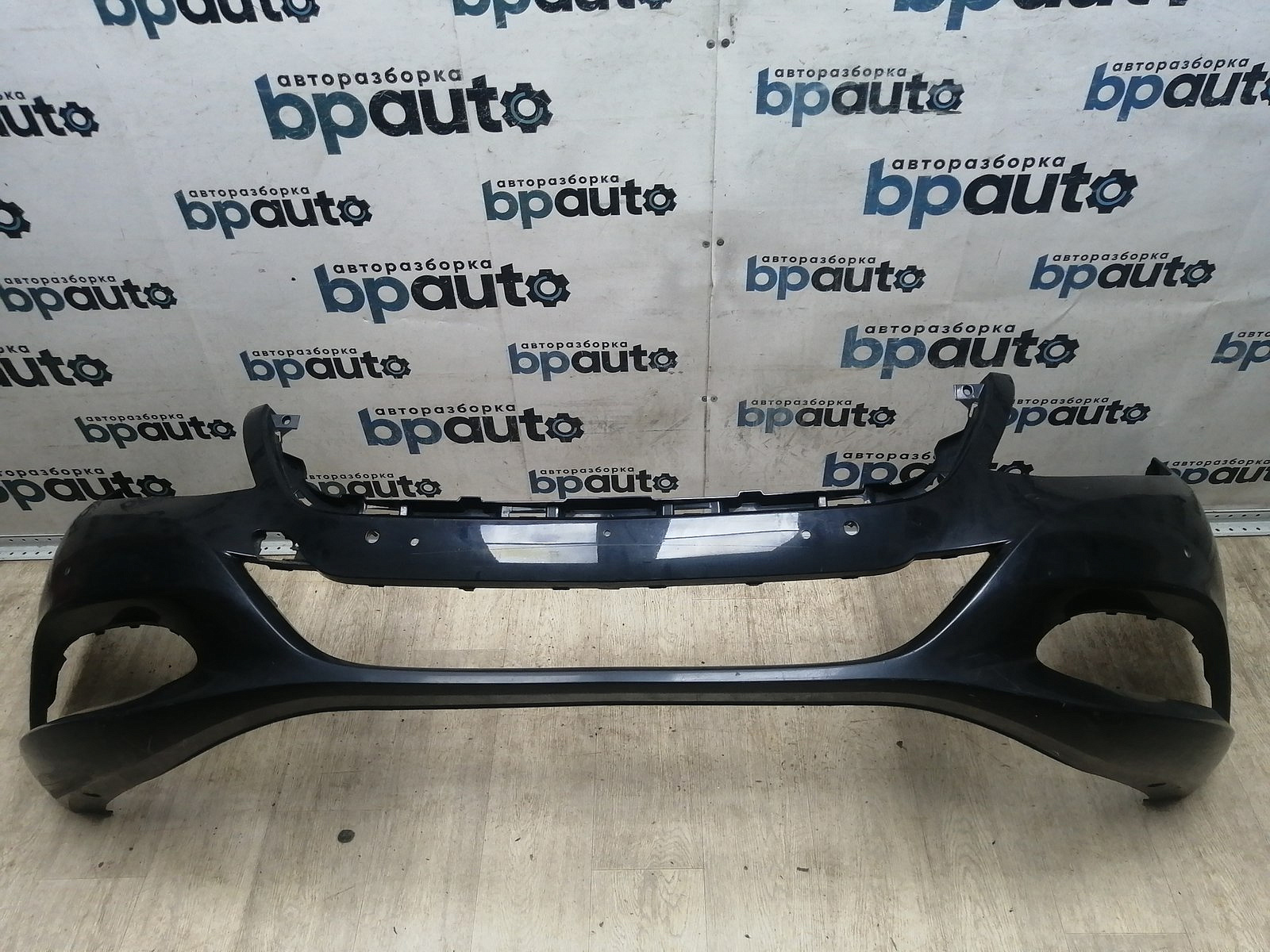Пример детали Бампер передний; под паркт.; без омыват. (A2228800147); Mercedes-Benz S-klasse VI Sedan (W222) (2013-2017) /AA045463/ БУ; Оригинал; Р1, Мелкий дефект; 