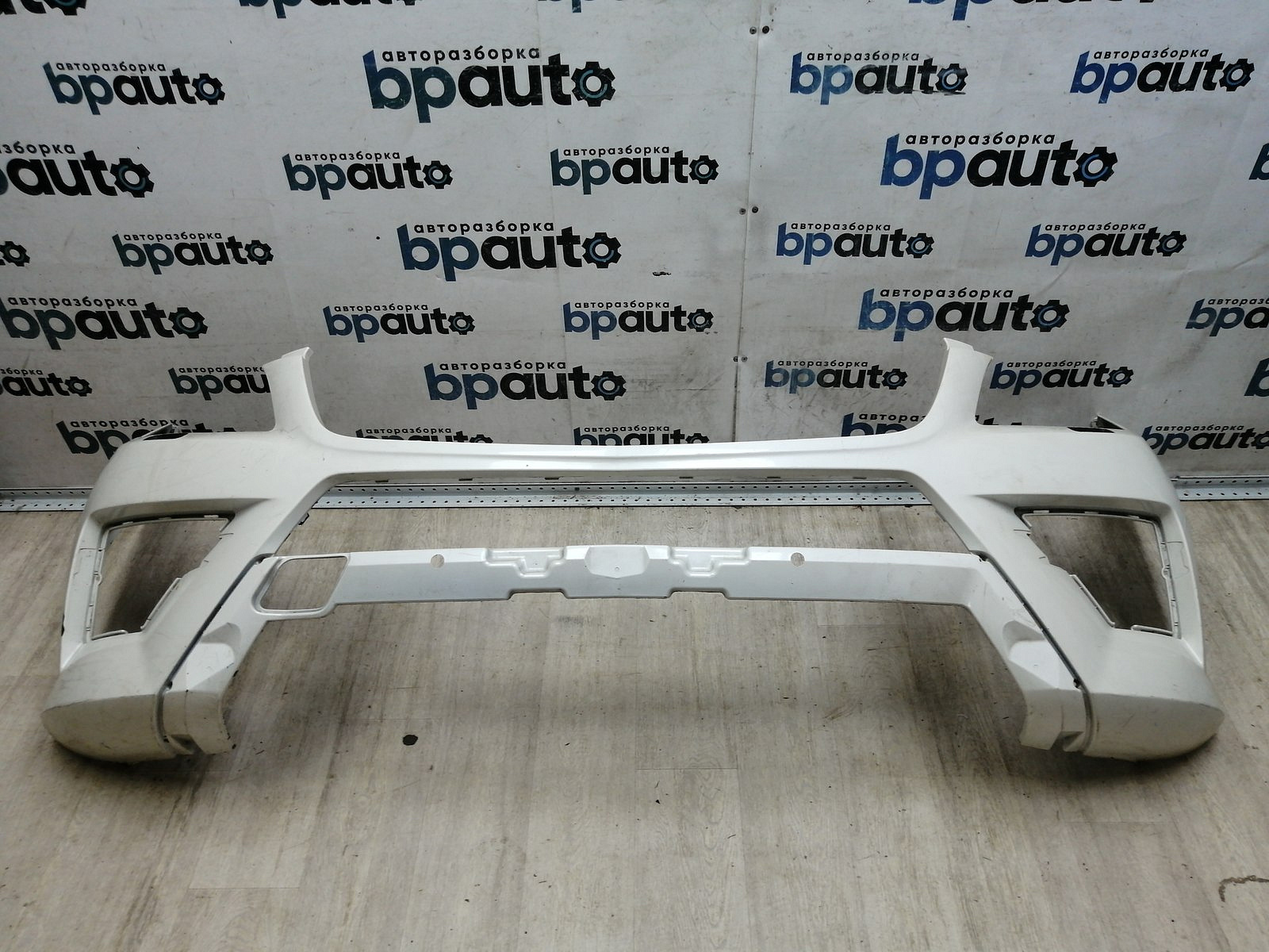 Пример детали Бампер передний, AMG; под паркт.; под омыват. (A1668803140); Mercedes-Benz M-klasse III (W166) (2011-2015) /AA046105/ БУ; Оригинал; Р1, Мелкий дефект; ДхШхВ 2,17х0,69х0,67; 