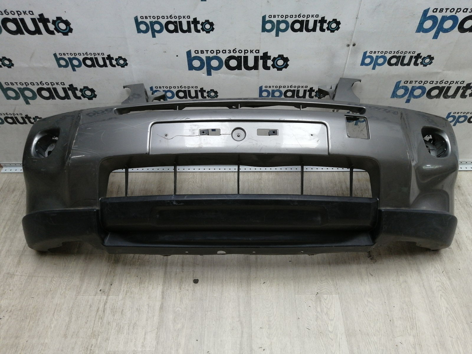 Пример детали Бампер передний; без паркт.; под омыват. (62022-JG44H); Nissan X-Trail II (T31) (2007-2011) /AA044388/ БУ; Оригинал; Р1, Мелкий дефект; 