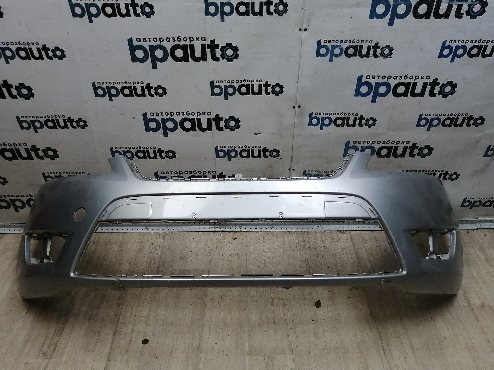 Пример детали Бампер передний; без паркт.; без омыват. (7S71-17757-A); Ford Mondeo Sedan IV (2006- 2010), Wagon IV (2006- 2010) /AA046129/ БУ; Оригинал; Р1, Мелкий дефект; ДхШхВ 1,95х0,6х0,5; 