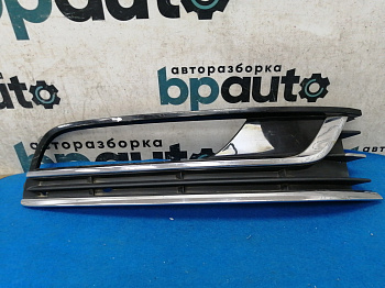 Фотография детали AA028433; Накладка ПТФ правая (3AA 853 666 A) для Volkswagen Passat/БУ; Оригинал; Р1, Мелкий дефект; . Фото номер 1