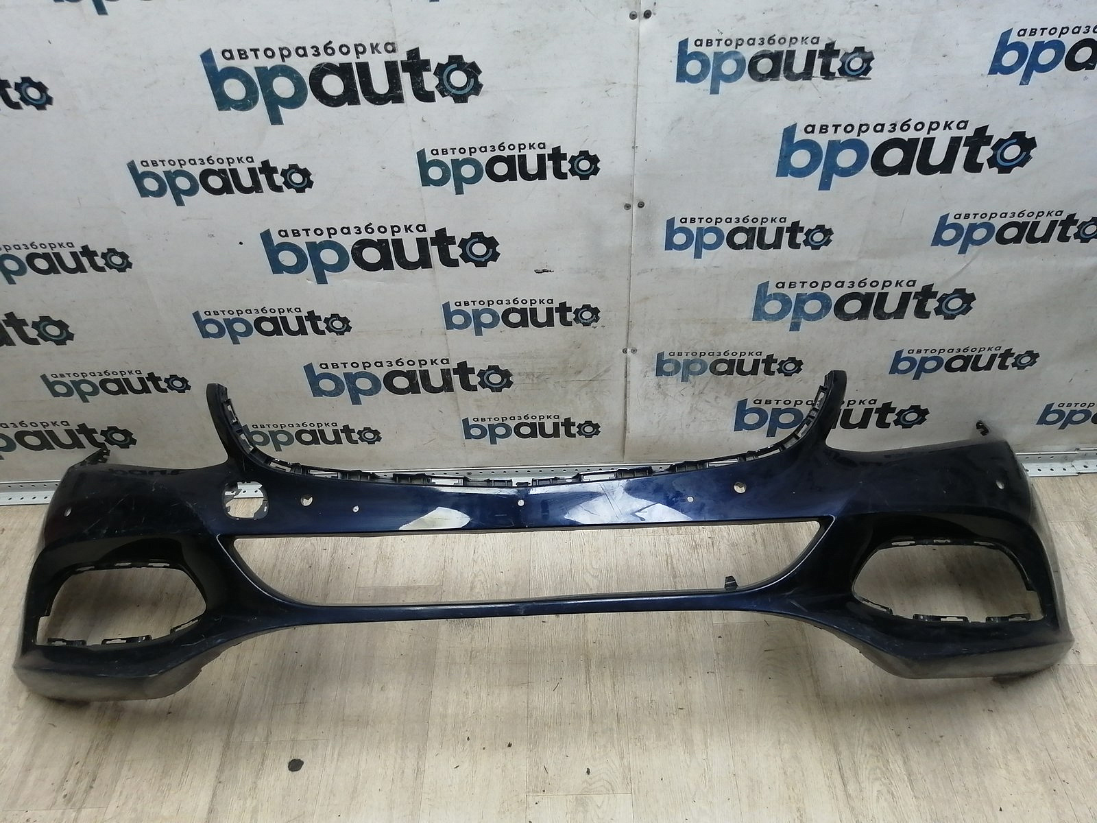 Пример детали Бампер передний; под паркт.; без омыват. (A2058850525); Mercedes-Benz C-klasse IV (W205) (2014-2018) /AA046175/ БУ; Оригинал; Р1, Мелкий дефект; 