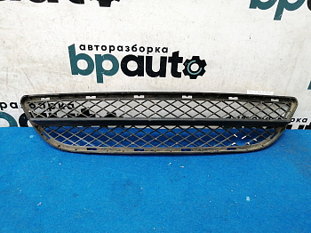 Пример детали Решетка переднего бампера (51117134074); BMW 3 серия V Sedan (Е90) (2005-2009), V Wagon (Е91) (2005-2009) /AA021748/ БУ; Оригинал; Р1, Мелкий дефект; 