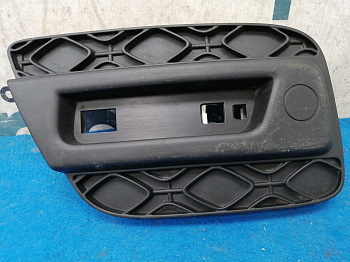 Фотография детали AA032365; Накладка заднего бампера правая (850761319R) для Renault Sandero Stepway/БУ; Оригинал; Р1, Мелкий дефект; . Фото номер 1