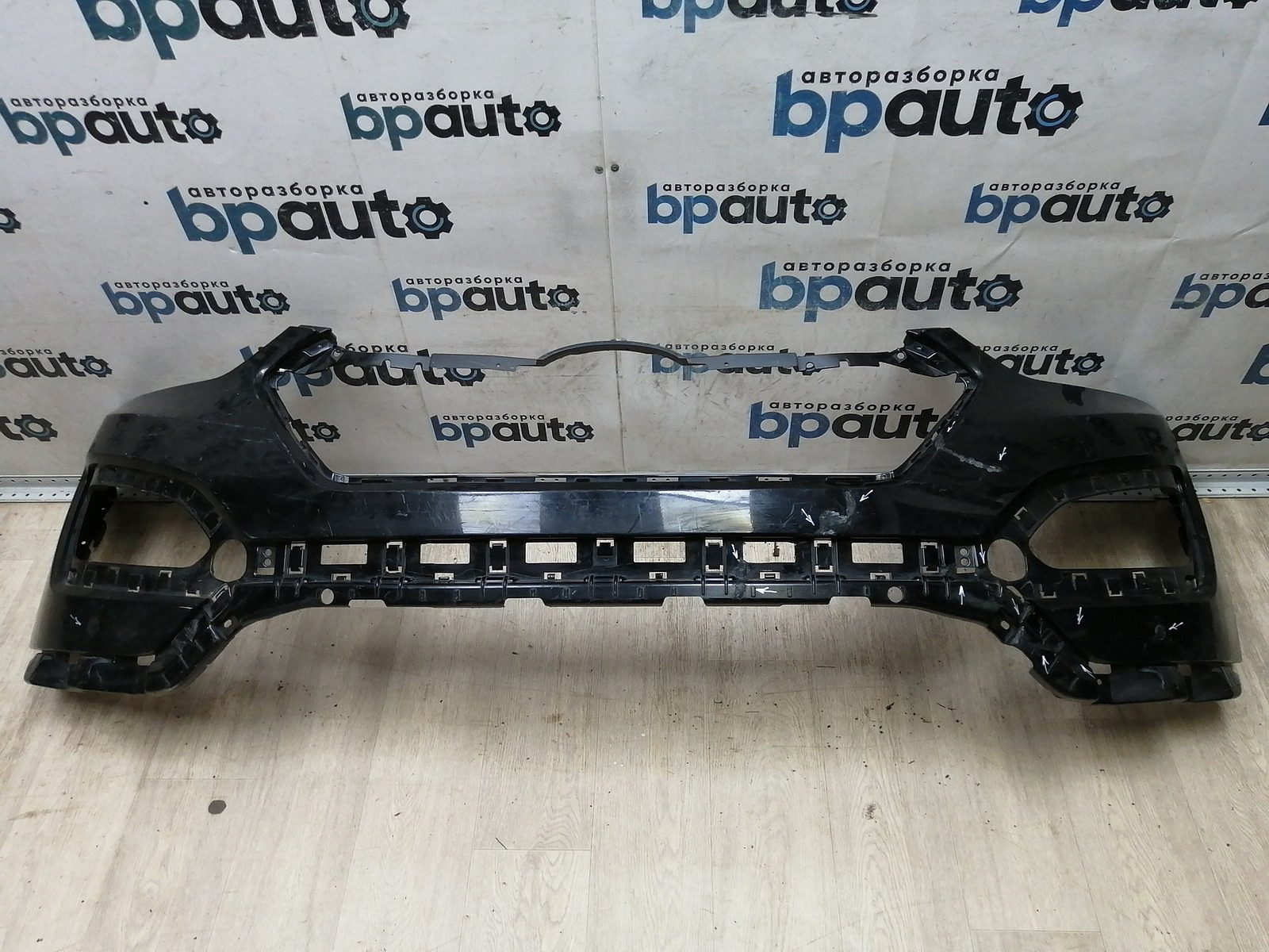 Пример детали Бампер передний; без паркт.; без омыват. (86511-2W000); Hyundai Santa Fe III (2012 - 2015) /AA044981/ БУ; Оригинал; Р2, Удовлетворительное; 