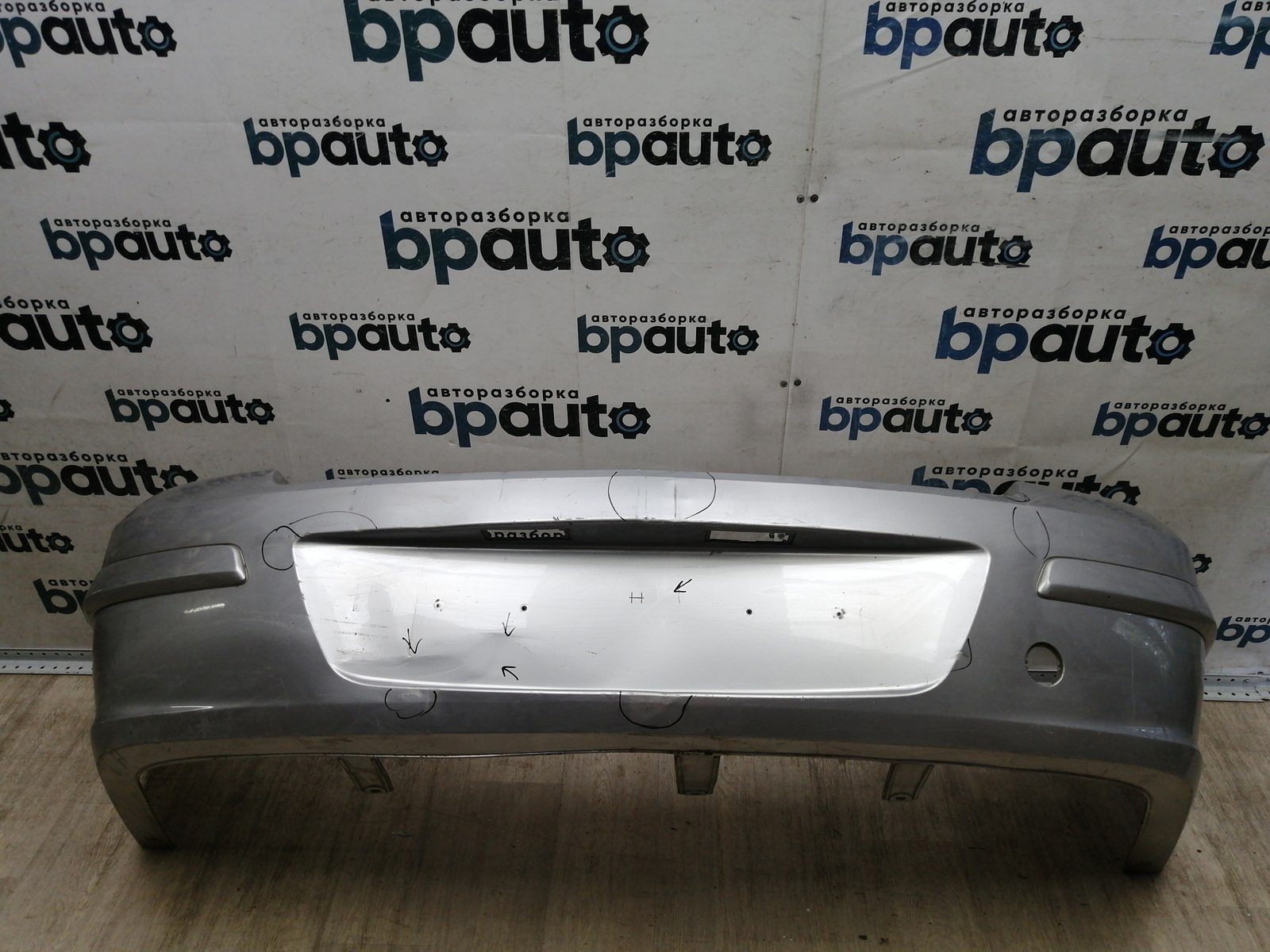 Пример детали Бампер задний; без паркт. (94703454); Opel Astra H Sedan (2005 — 2008), H рест. Sedan (2008 — 2015) /AA044785/ БУ; Оригинал; Р2, Удовлетворительное; 