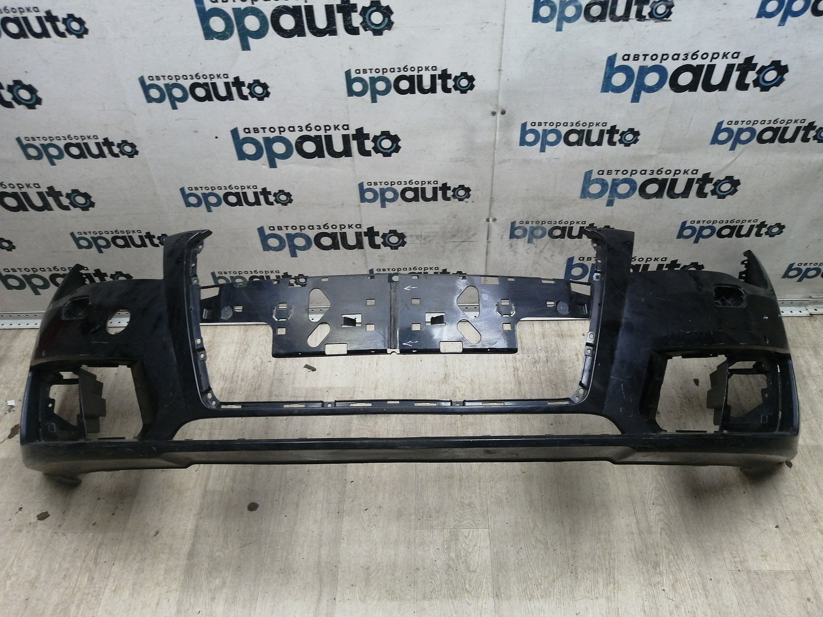 Пример детали Бампер передний; под паркт.; под омыват. (4G8 807 437); Audi A7 I Sportback (2010-2014) /AA045640/ БУ; Оригинал; Р1, Мелкий дефект; 