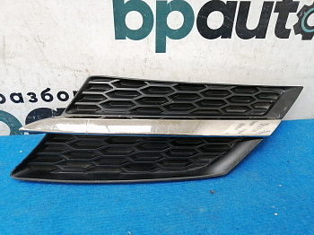 Фотография детали AA016648; Решетка радиатора левая (53106-42010) для Toyota Rav4 40 (2013 — 2015)/БУ; Оригинал; Р1, Мелкий дефект; . Фото номер 1