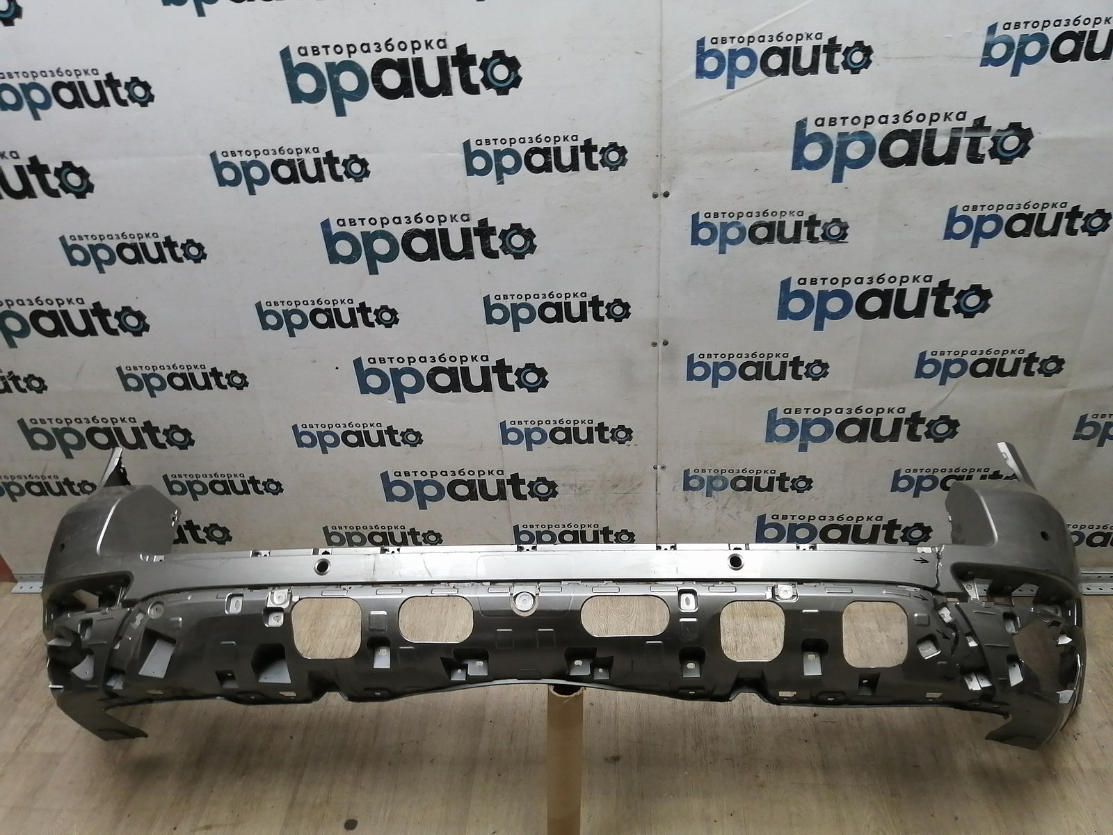 Фотография детали AA044929; Бампер задний; под паркт. (2804100XKV3AA) для Tank 500 (2021-н.в.)/БУ; Оригинал; Р1, Мелкий дефект; . Фото номер 1