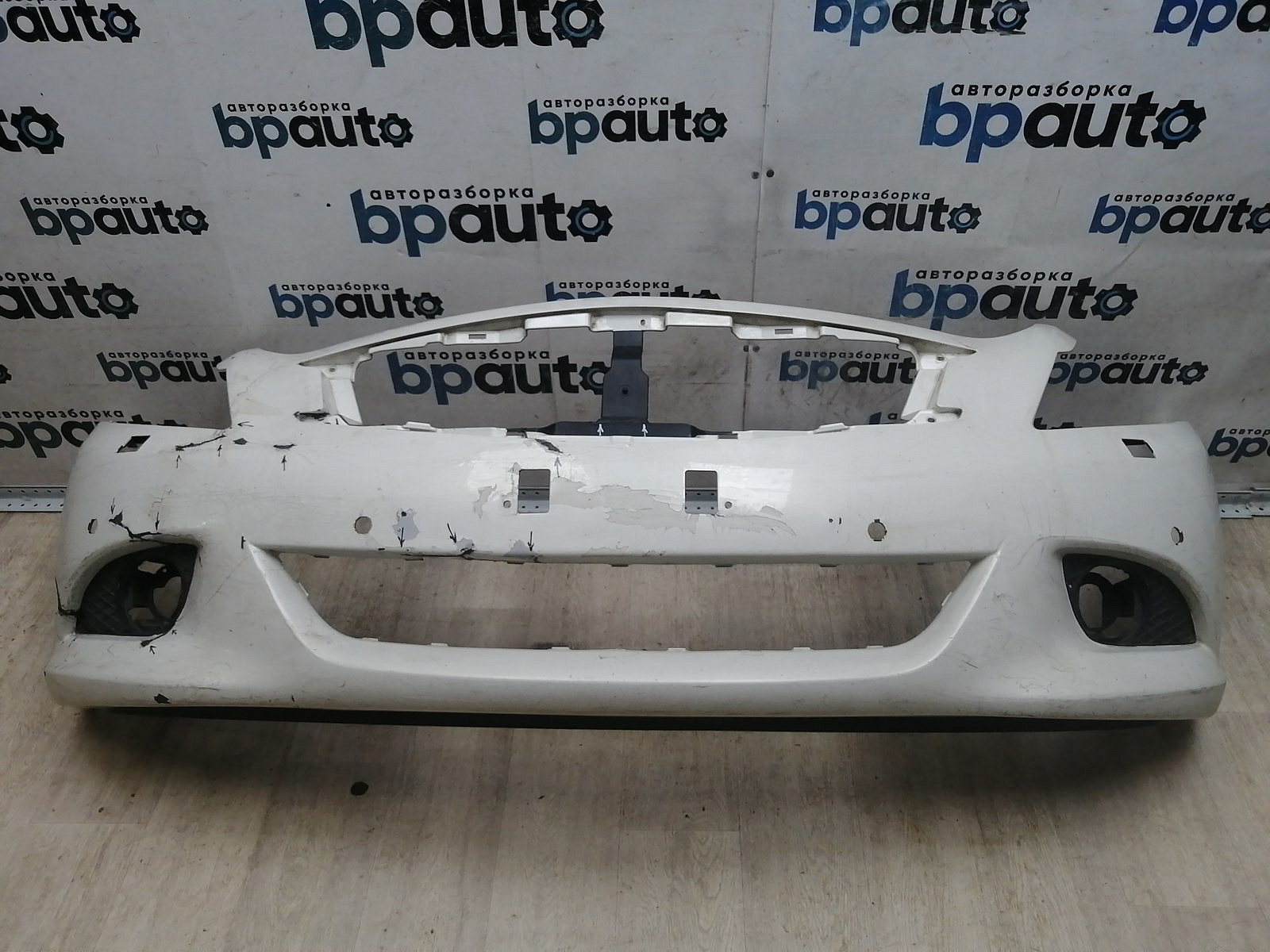 Фотография детали BA000220; Бампер передний, после 2010г; под паркт.; под омыват. (62022-1NF0H) для Infiniti G (2006-2013)/БУ; Оригинал; Р2, Удовлетворительное; . Фото номер 1