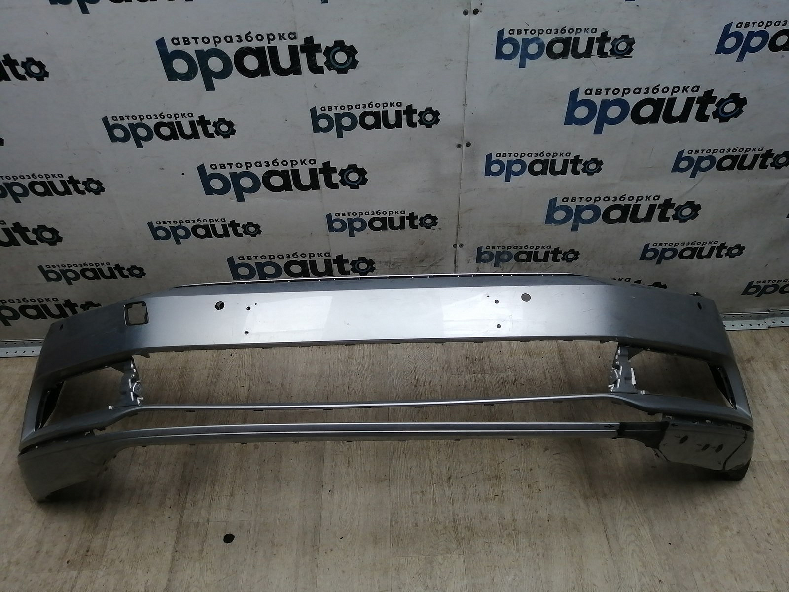 Пример детали Бампер передний; под паркт.; под омыват. (3G0807221); Volkswagen Passat B8 Sedan (2015-2020), B8 Wagon (2015-2020) /AA045823/ БУ; Оригинал; Р2, Удовлетворительное; 