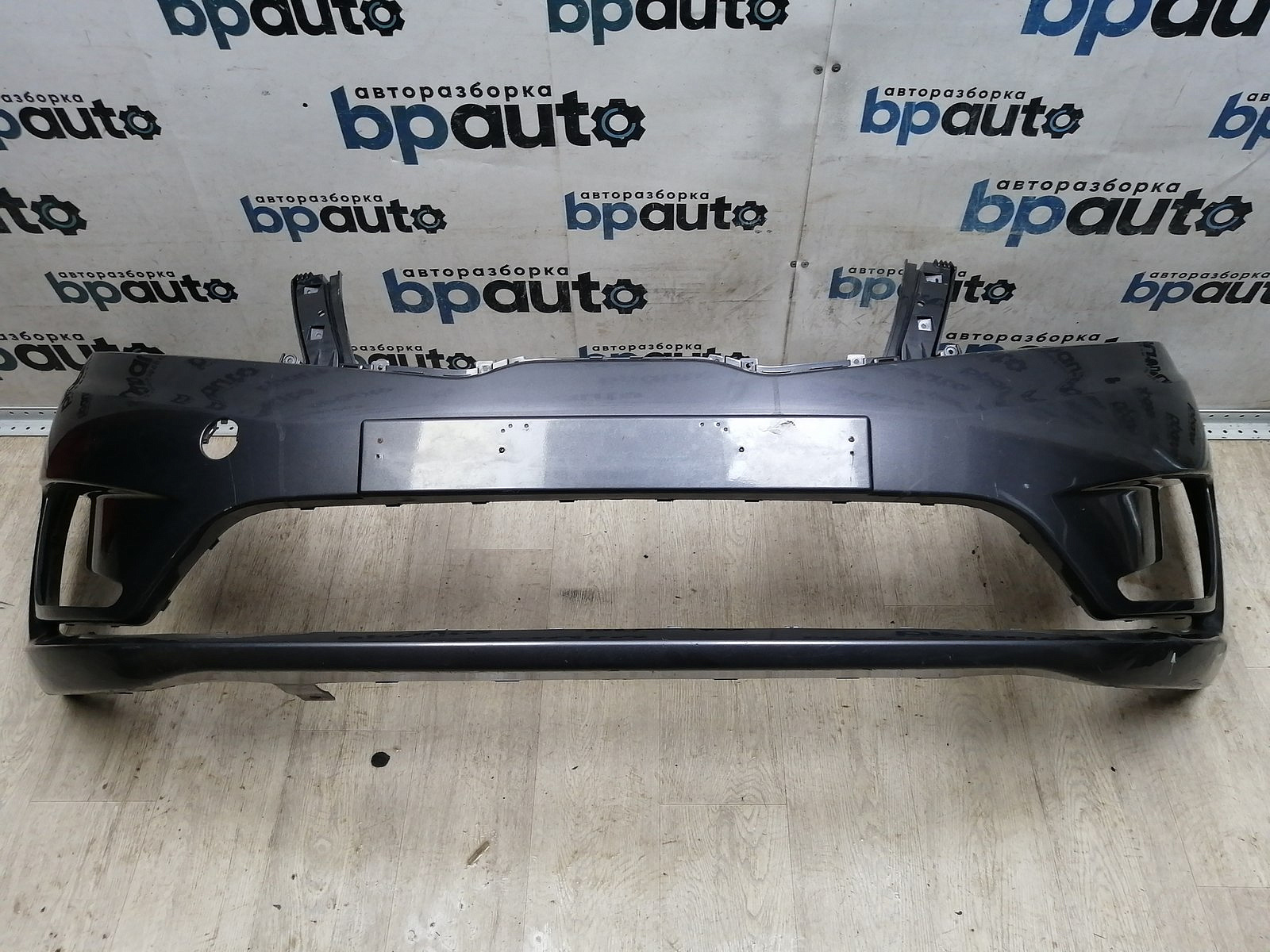 Пример детали Бампер передний; без паркт.; без омыват. (86511-4Y000); Kia Rio III Sedan (2011- 2015), III HB (2011- 2015) /AA045858/ БУ; Оригинал; Р1, Мелкий дефект; 